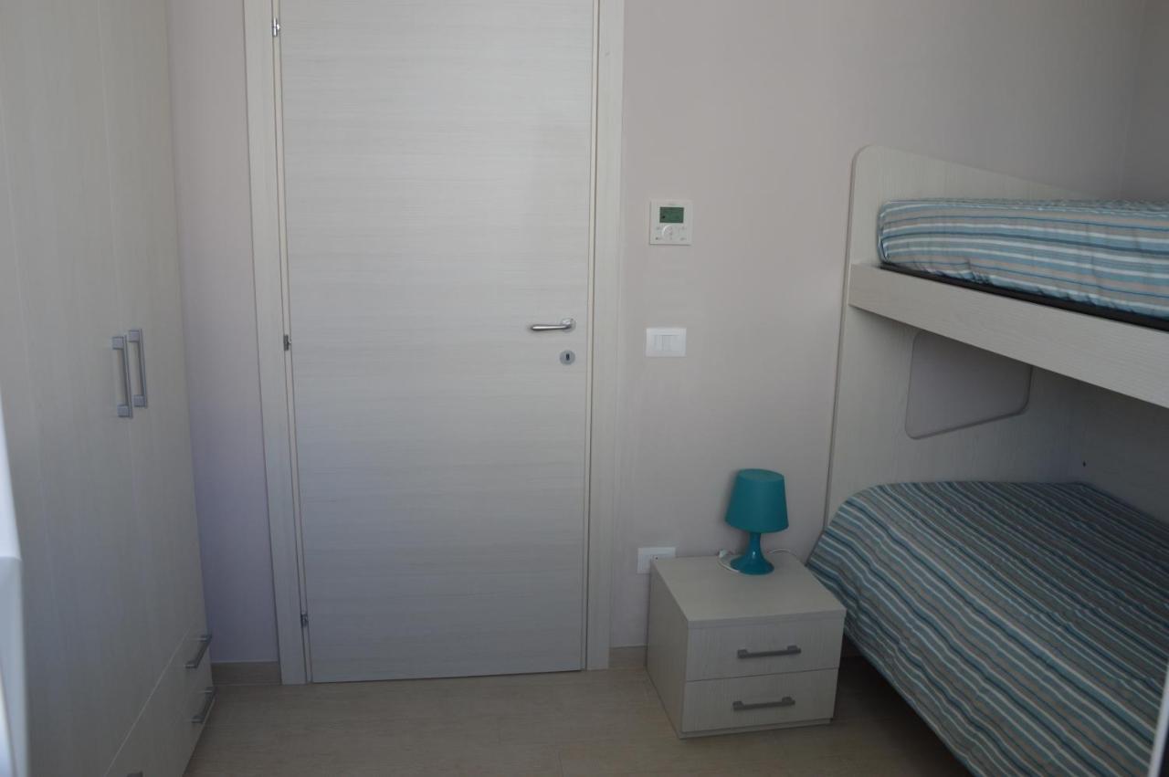 Case Vacanze Blue Bay Resort Roseto Degli Abruzzi Exterior foto